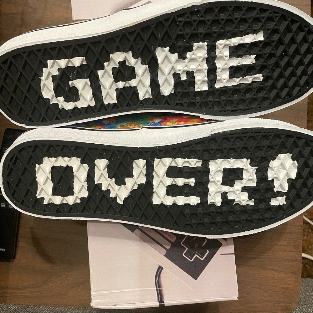 Vans Nintendo x Authentic Super Mario Bros